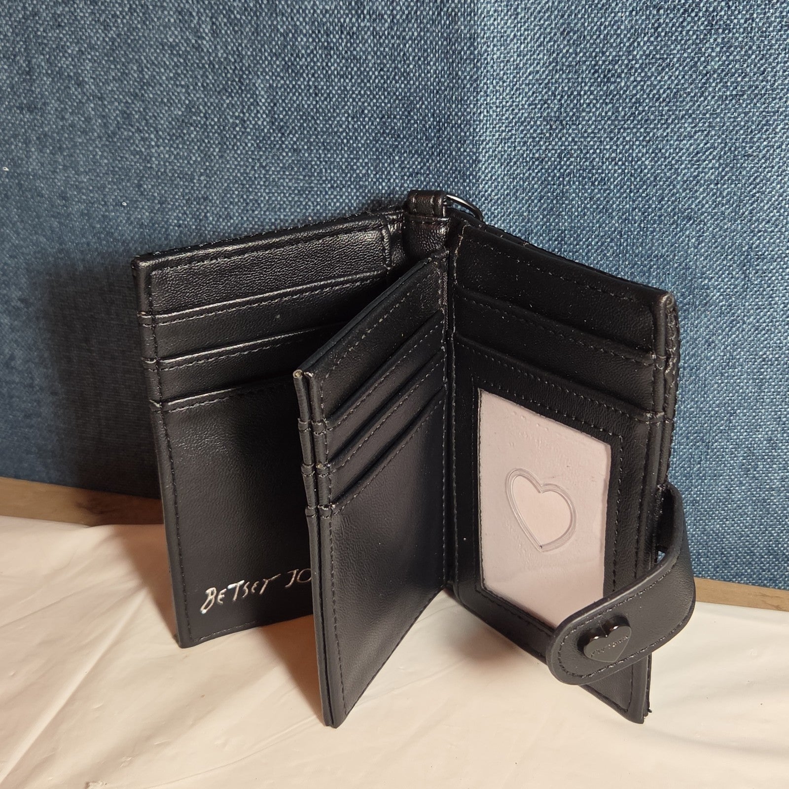 Betsey Johnson Luv Betsey Heart Quilted Wallet Y2K Goth