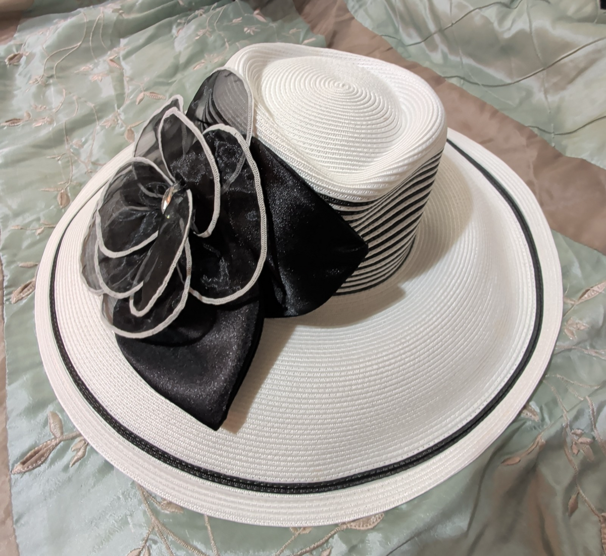 Tuscany Wide Brim Church Derby Dress Hat Black White Flower Bow Ribbon
