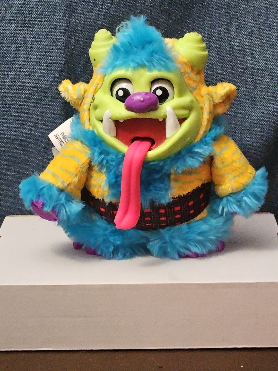 Crate Creatures Surprise Snort Hog | Interactive Monster Toy | Green Blue |