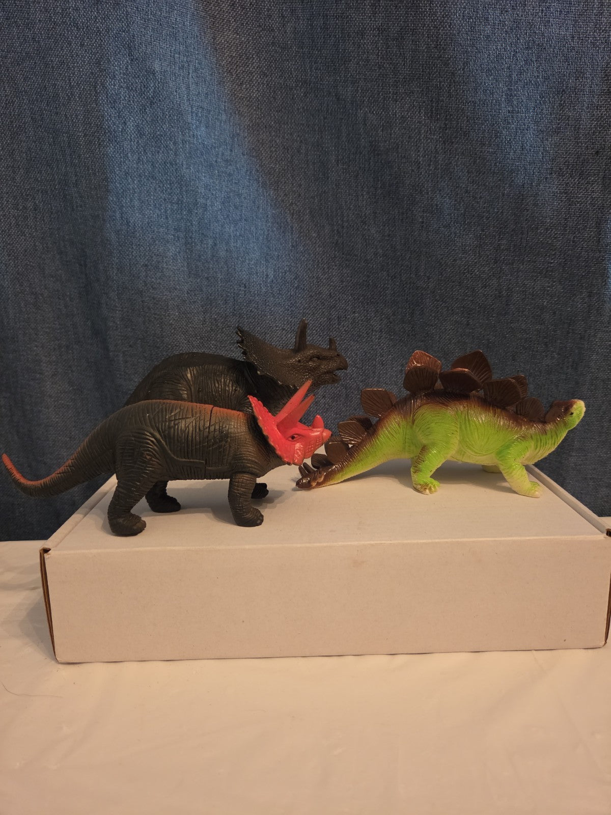 Dinosaur Toy Figures Lot of 3 Triceratops Stegosaurus Vintage Plastic Toy