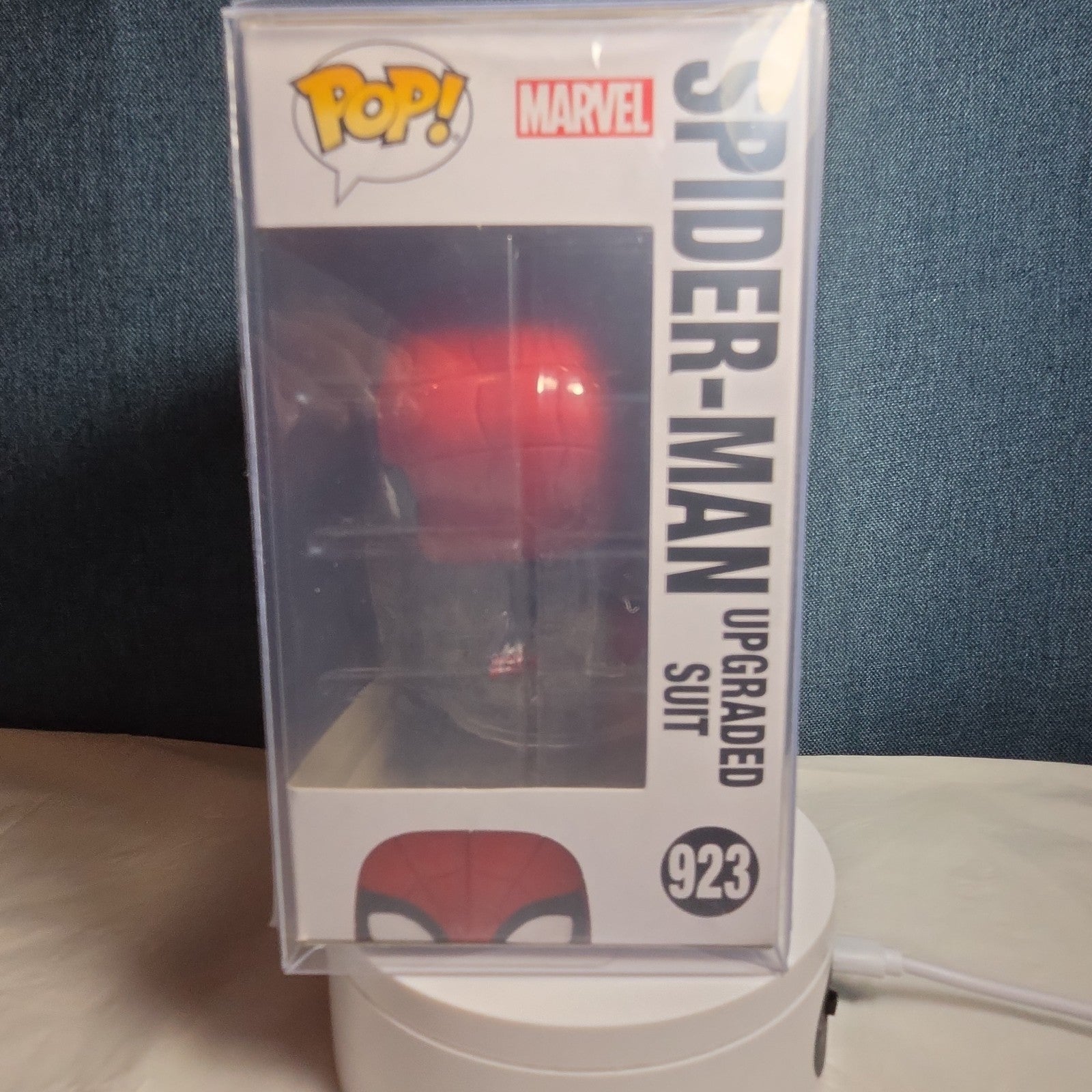 Funko Pop Marvel Spider-Man 923 Upgraded Suit No Way Home in Box with Protector