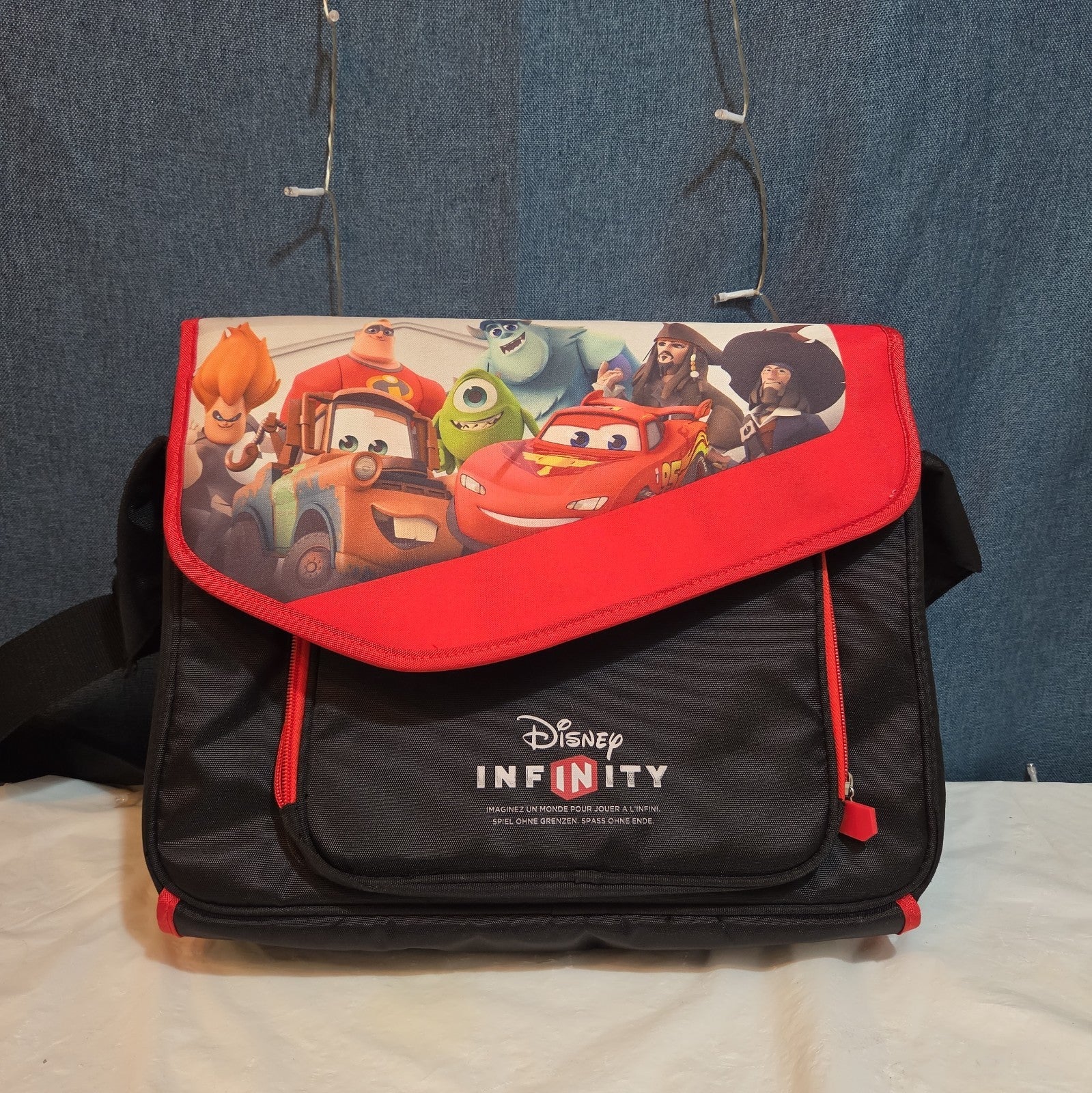 PDP Disney Infinity Play Zone Messenger Bag Fold Out Mat Y2K