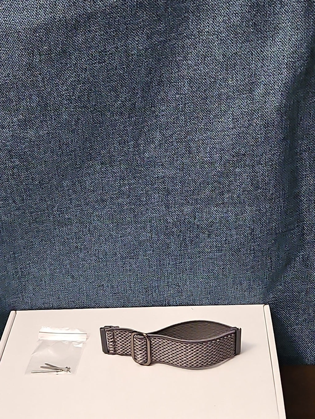 Fitbit Versa 1 / 2 / Lite Watch Band | Stretchy Elastic Nylon Strap | Dark Grey