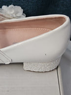 Olive & Edie Girls White Patent Heidie Pump Size 2 | Sparkly Glitter Heel Mary J