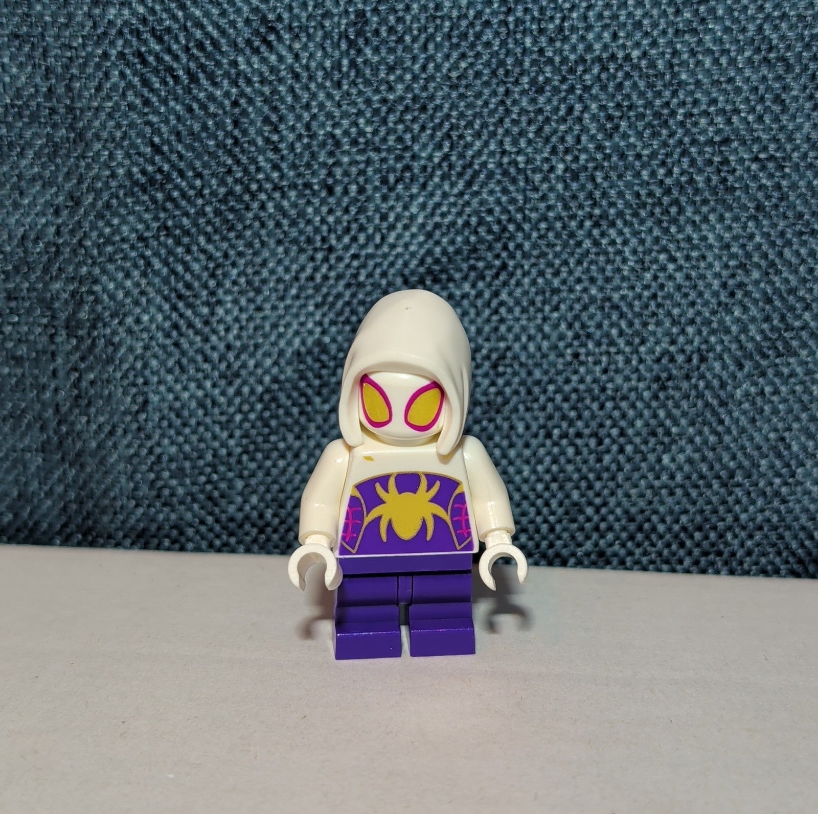 LEGO Marvel Ghost Spider Minifigure Gwen Stacy Kids Custom Sitting Toy Used