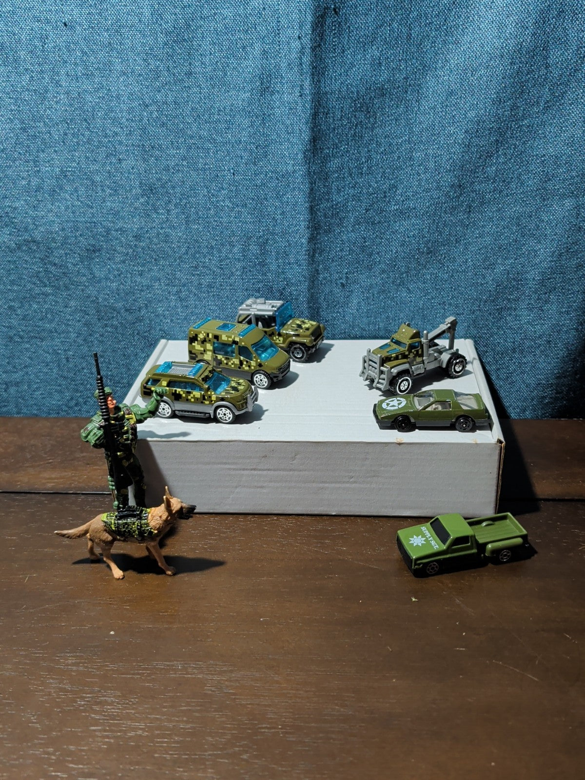 8 Pc. Soldier Action Figure & K9 Dog | Army Vehicles| Military Toy Strike Team