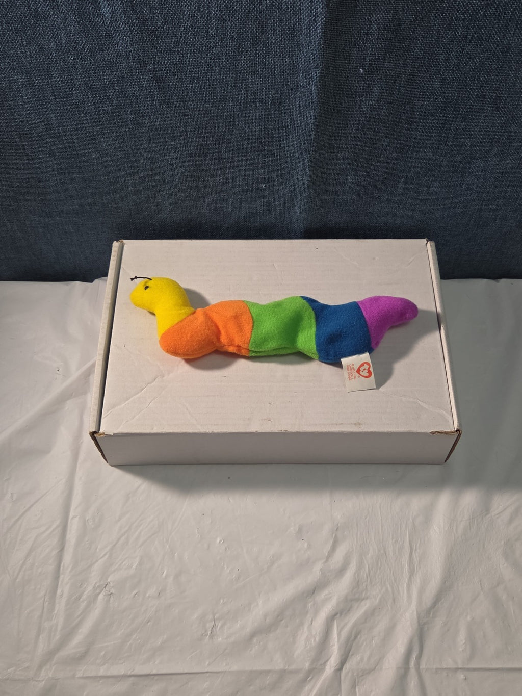 Ty Beanie Baby Inch the Inchworm 1995 Rainbow Plush Yarn Antennae Clean NO TAG