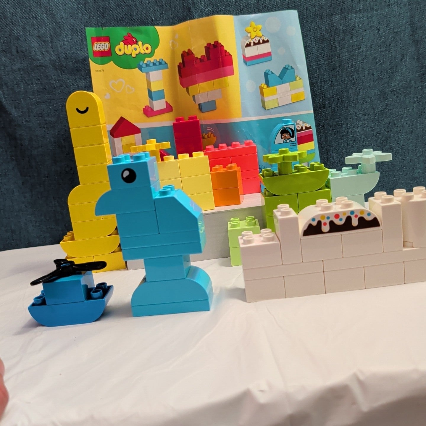 LEGO DUPLO 10909 Heart Box 80 Pieces Toddler Building Toy 2020 Retired Complete