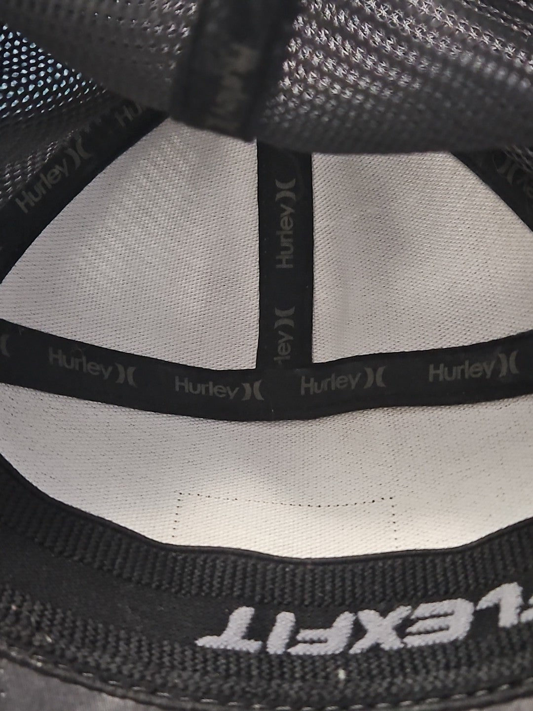 Hurley Flex-Fit Mission Trucker Hat Cap Size L/XL Gray Mesh Performance Surf