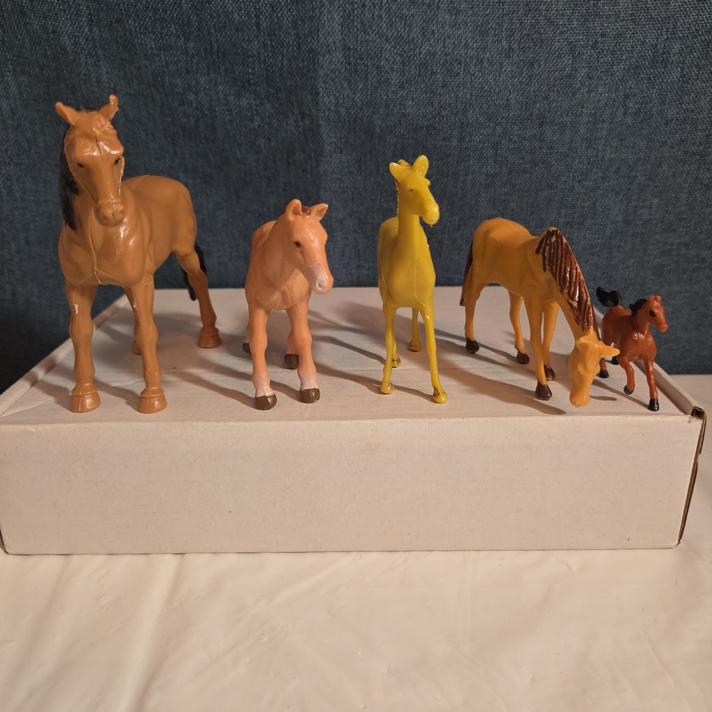 Plastic Animal Figures Toy Lot 24pc Safari Farm Zoo Animals