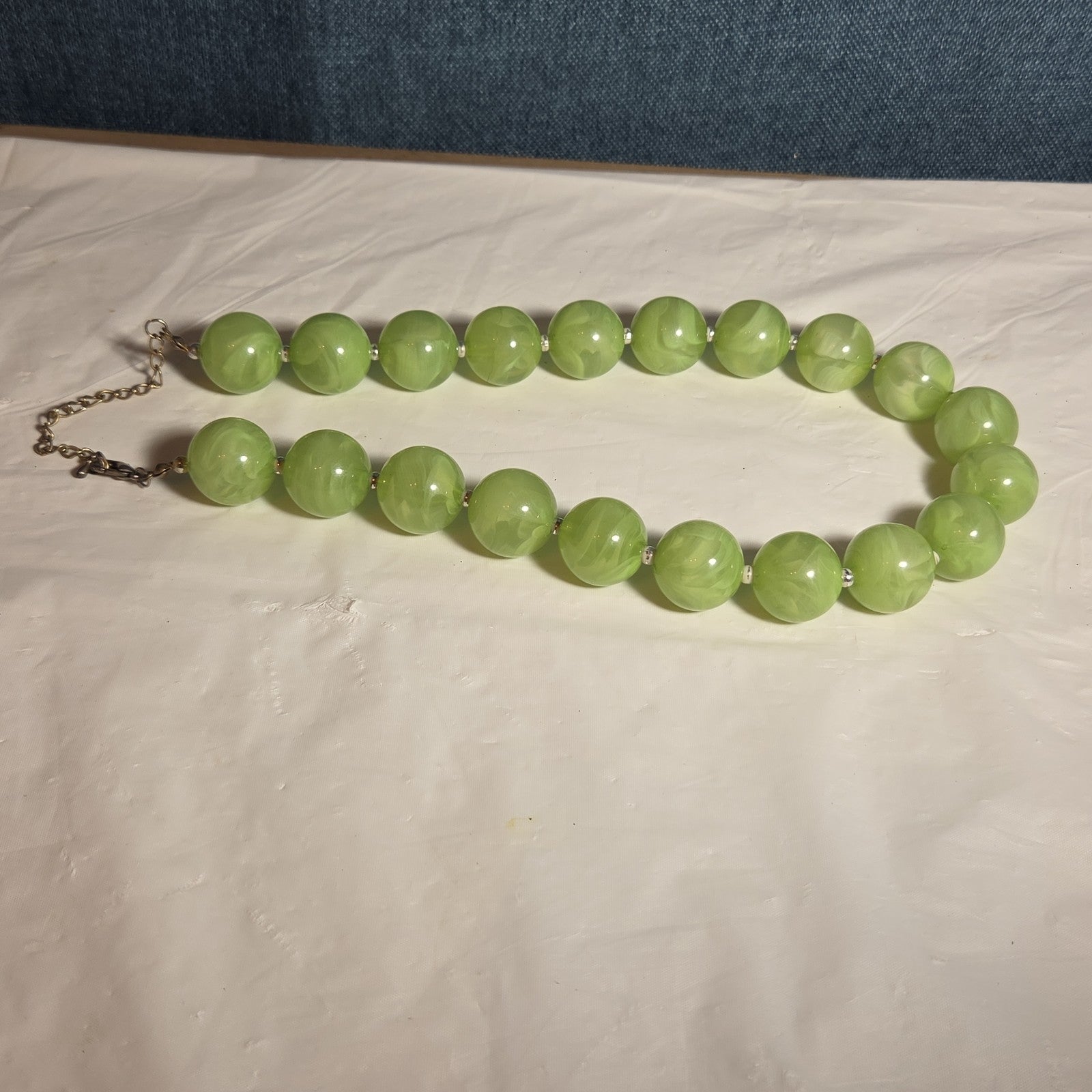 Chunky Bead Necklace Marbled Green Acrylic Retro Y2K PreOwned
