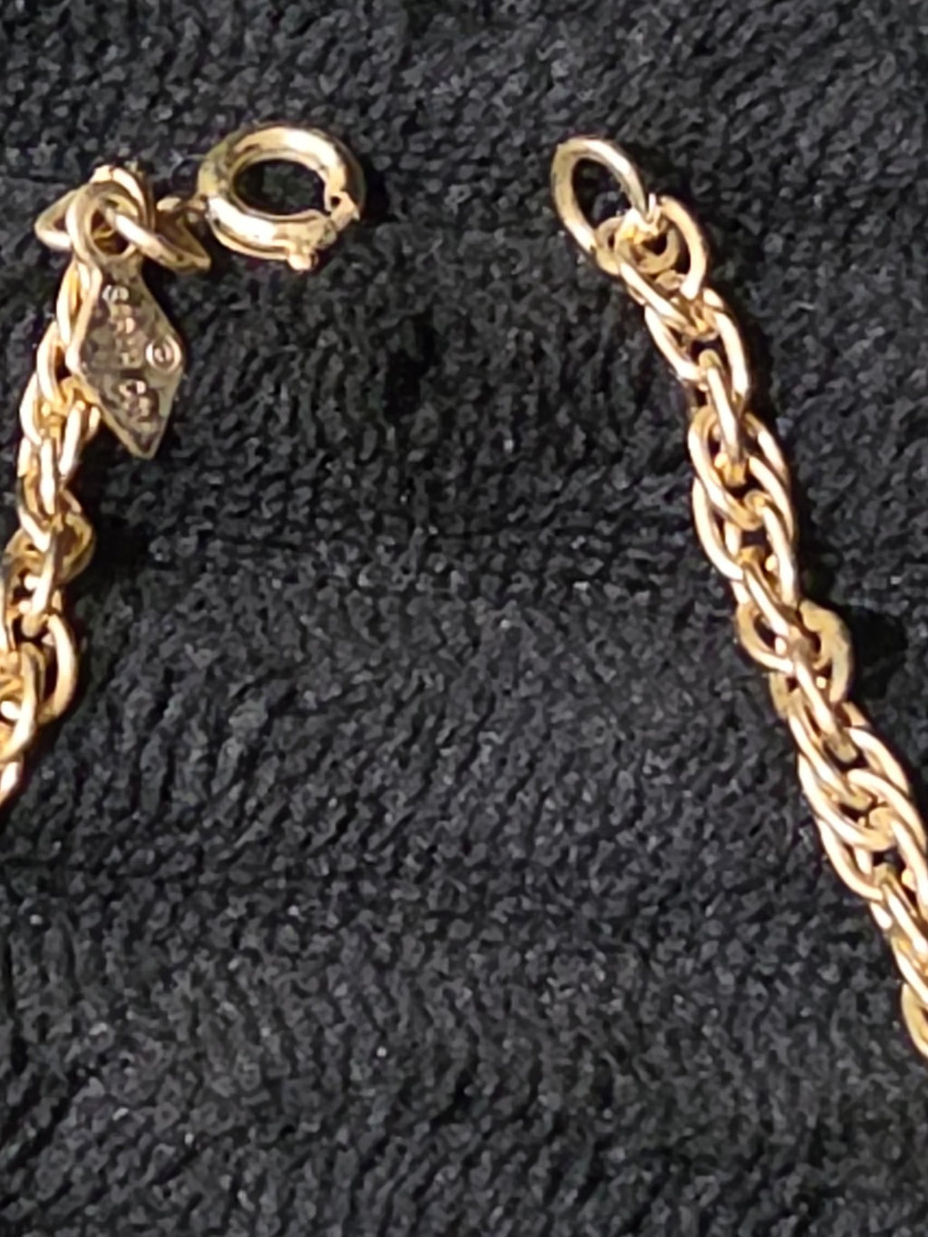 Sarah Coventry Emberwood Long Vintage Necklace 1975 Gold Tone Root Beer Amber