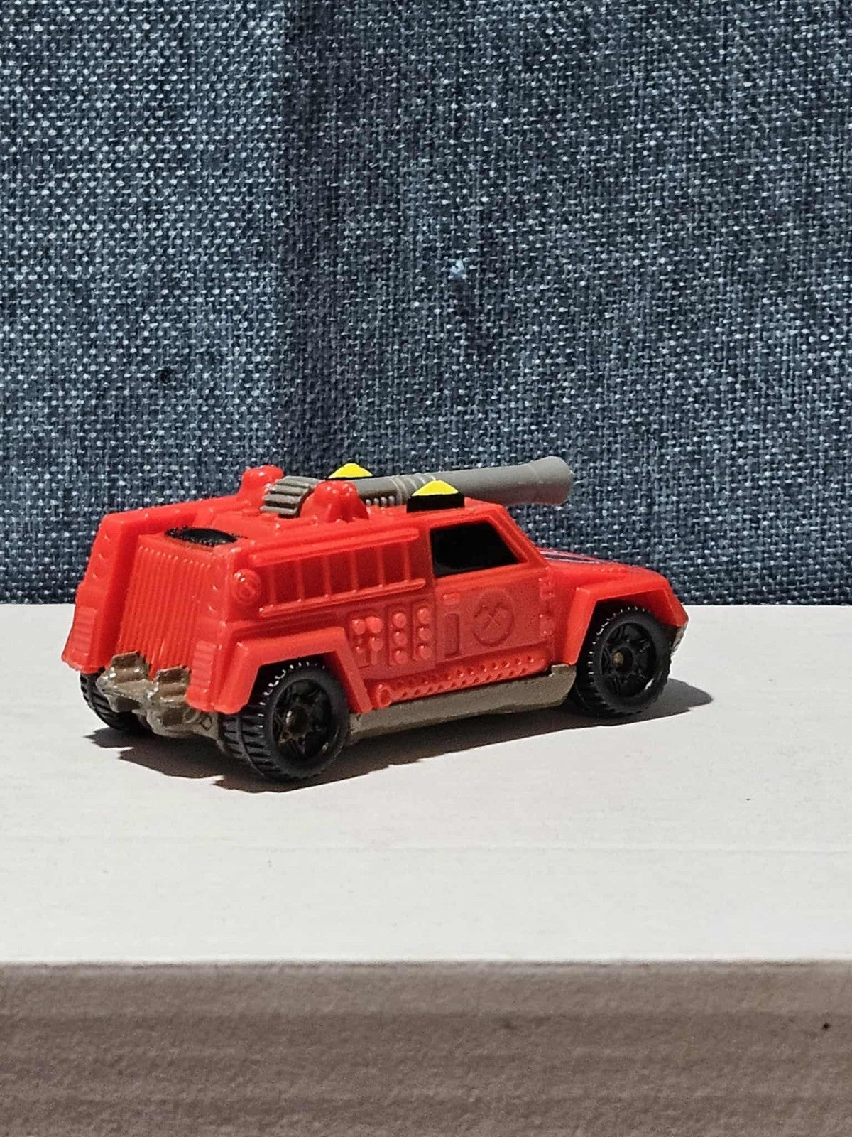 1997 McDonald's Hot Wheels FIRE TRUCK #5 Red Rescue Vehicle 90s Vintage Loose