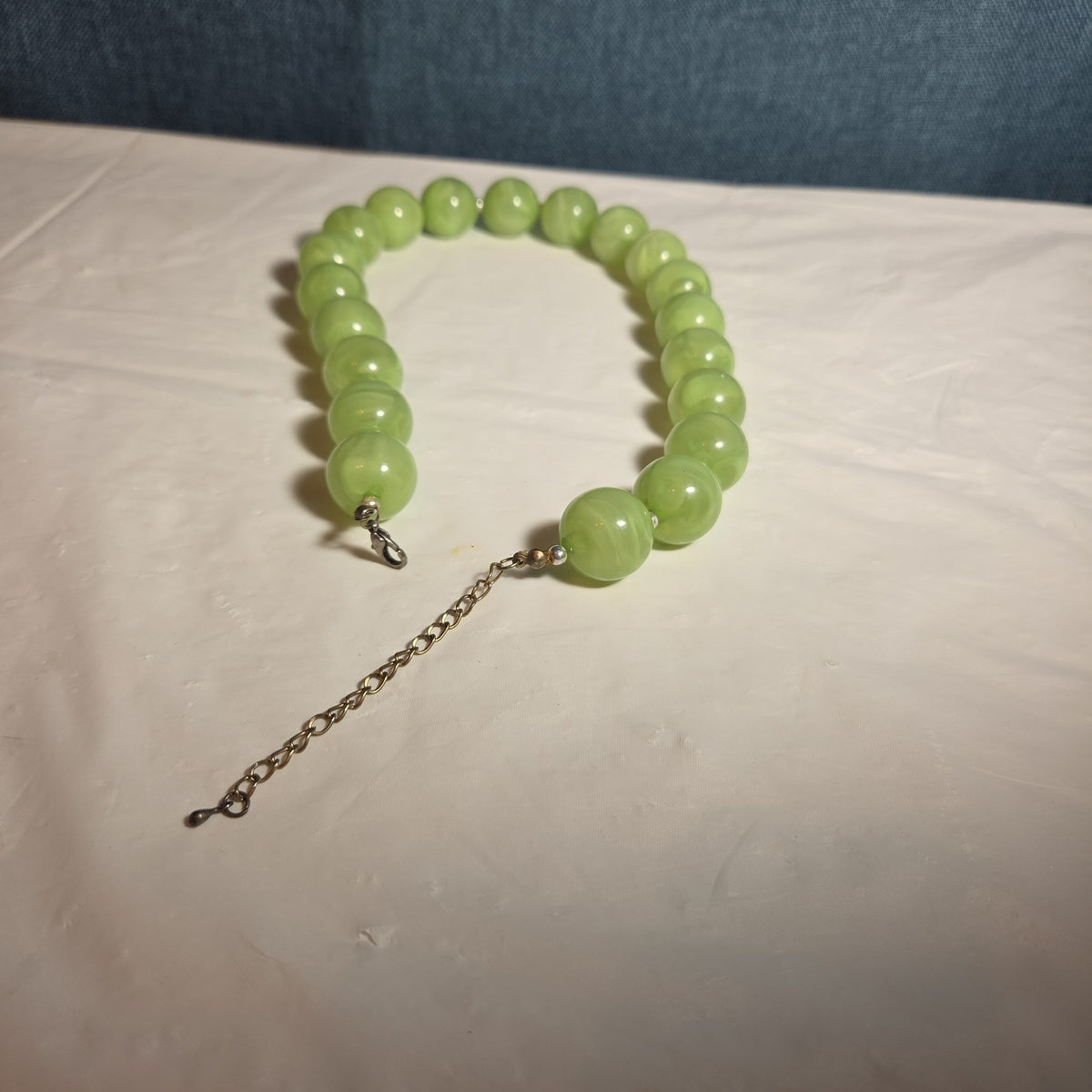 Chunky Bead Necklace Marbled Green Acrylic Retro Y2K PreOwned