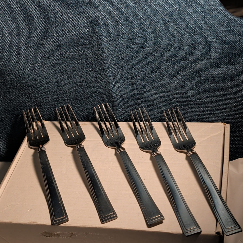 Set of 5 Hampton Silversmiths PORTFOLIO Glossy Forks | 18/0 Stainless 208