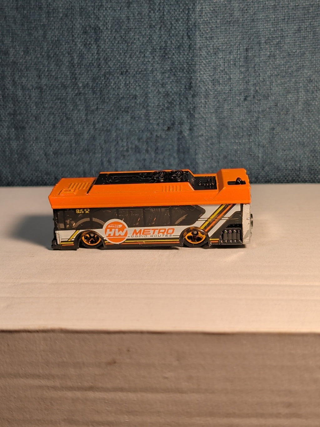 Hot Wheels Ain't Fare Bus | 2020 HW Metro "Rapid Routes" |  Diecast City Bus