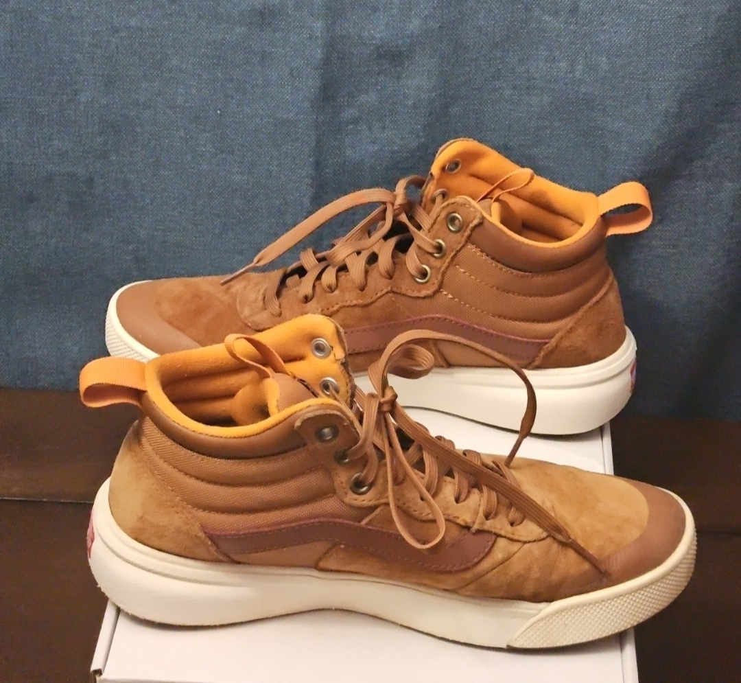VANS UltraRange Hi DL MTE (Women’s 9.0) (Men's 7.5)