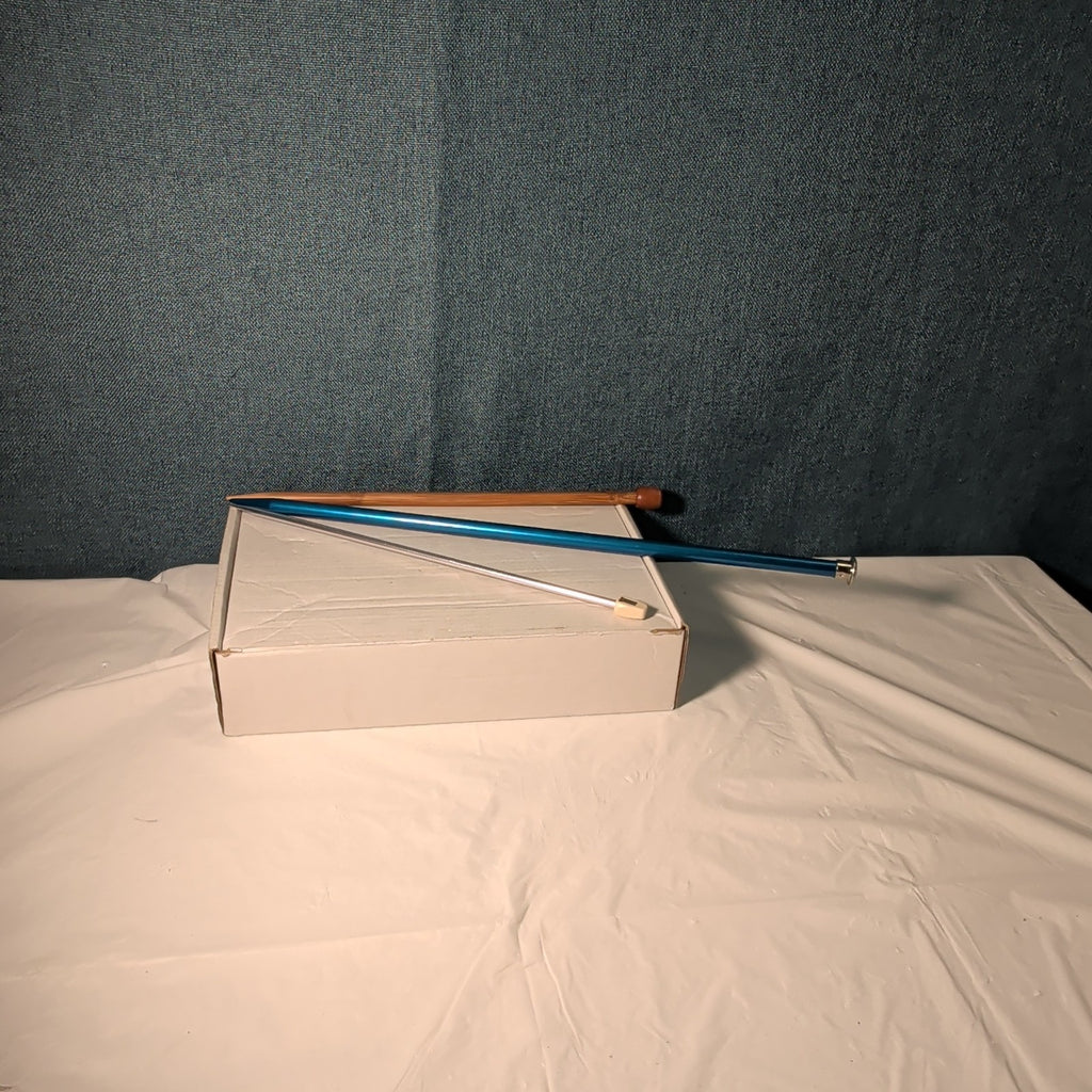 Boye Size 5 Aluminum Knitting Needle 14 Inch Single Point Teal Blue 6328 Vintage