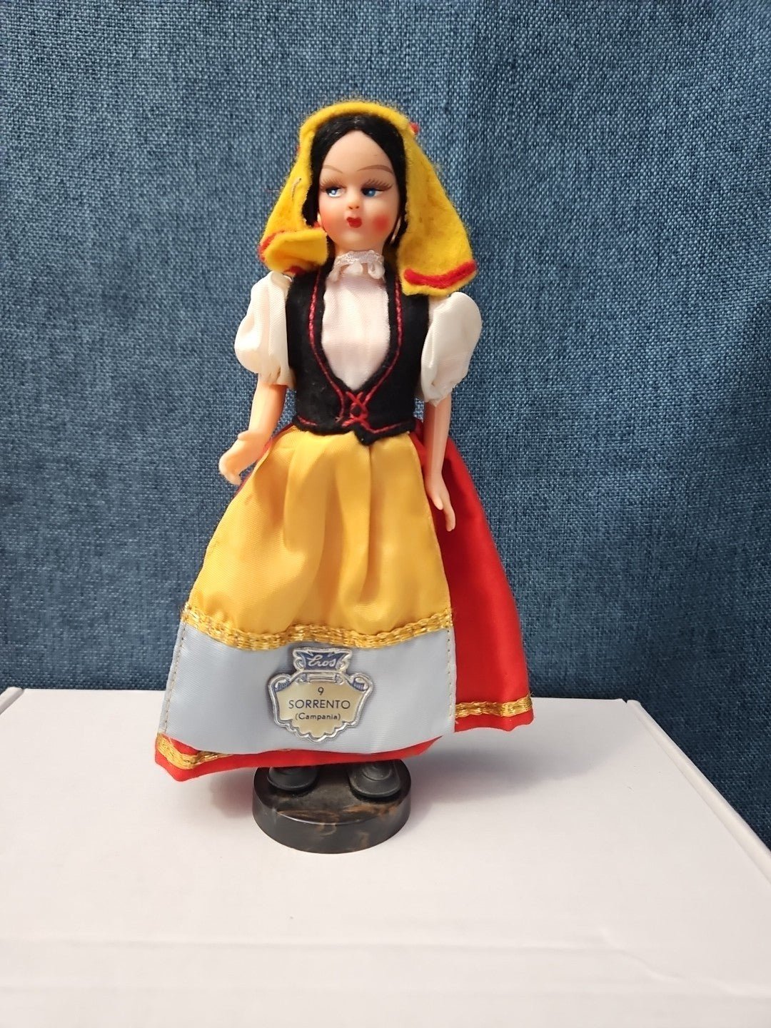 Vintage Italian Souvenir Dolls Pair | Genova & Sorrento | Sleep Eyes