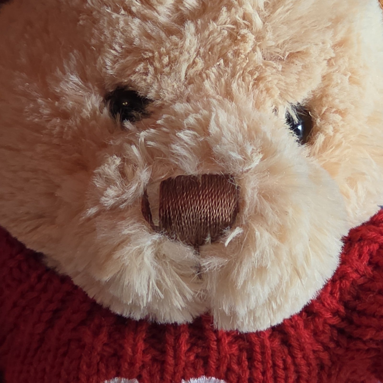 Avon 2010 Teddy Bear Plush Red Knit Heart Sweater Tan 9" Valentine