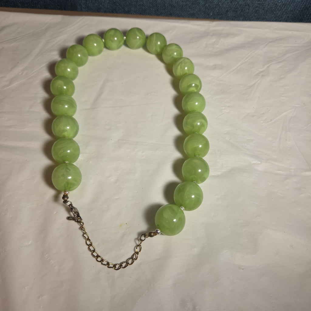 Chunky Bead Necklace Marbled Green Acrylic Retro Y2K PreOwned