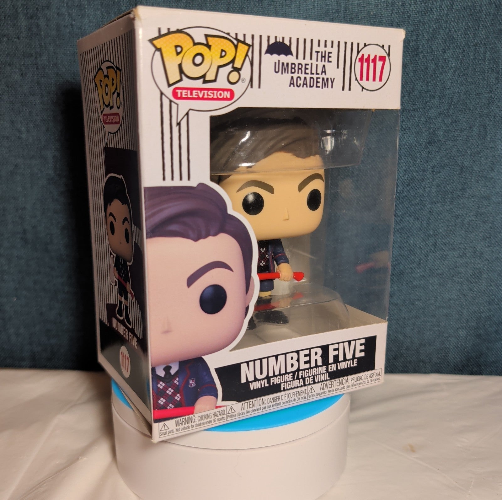 Funko Pop Television Umbrella Academy Number Five 1117 Vinyl in Box w Protector