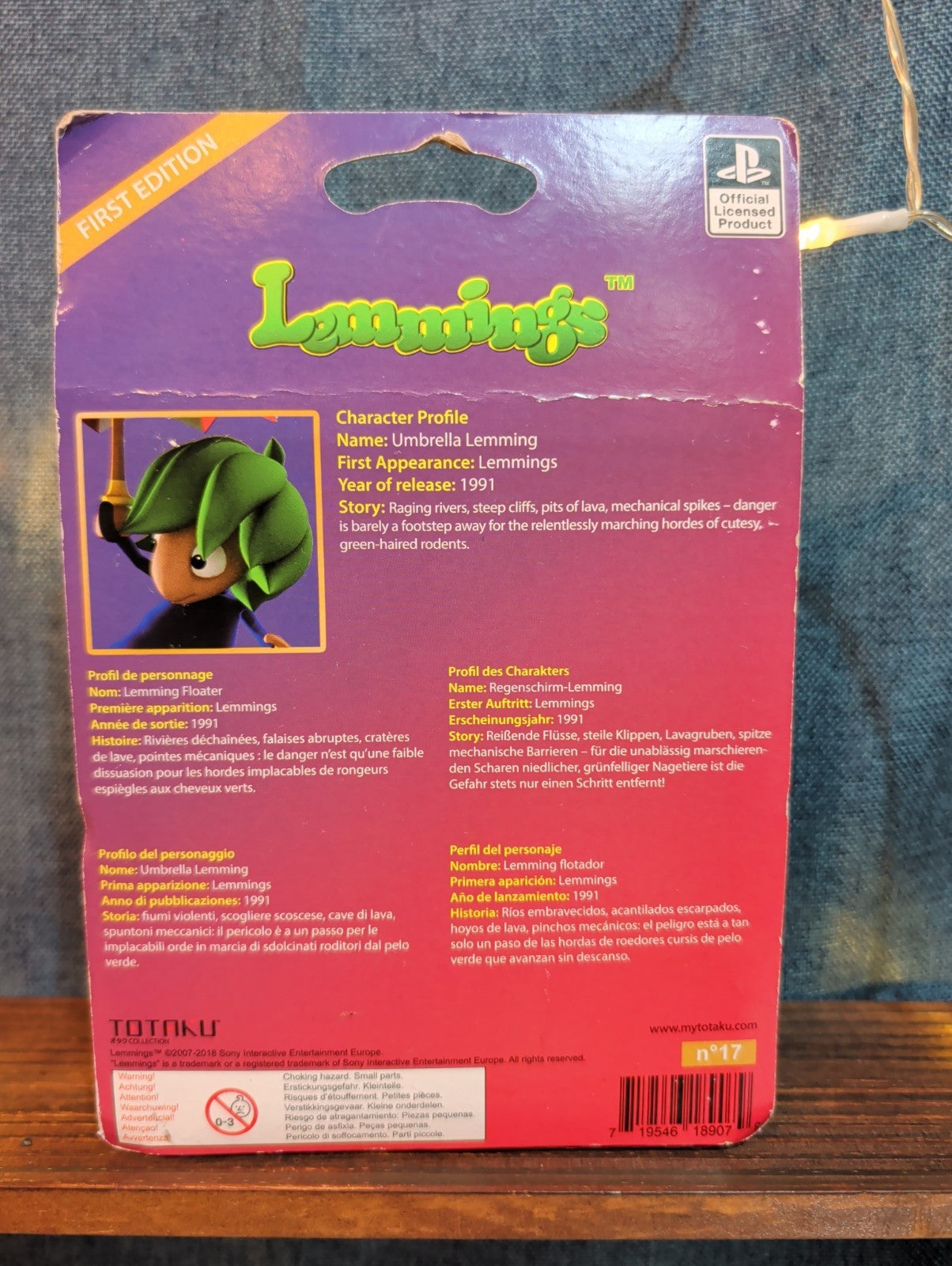 Totaku #17 Umbrella Lemming Figure Sony PlayStation Retro Gaming NIB