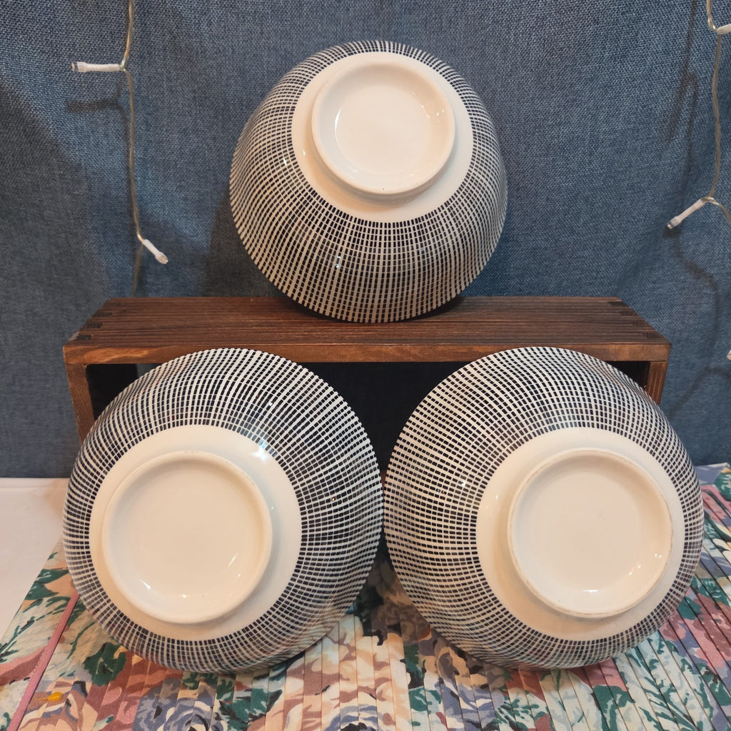 Royal Norfolk Set 3 Ceramic Bowls 6" Black White Dashed Swirl
