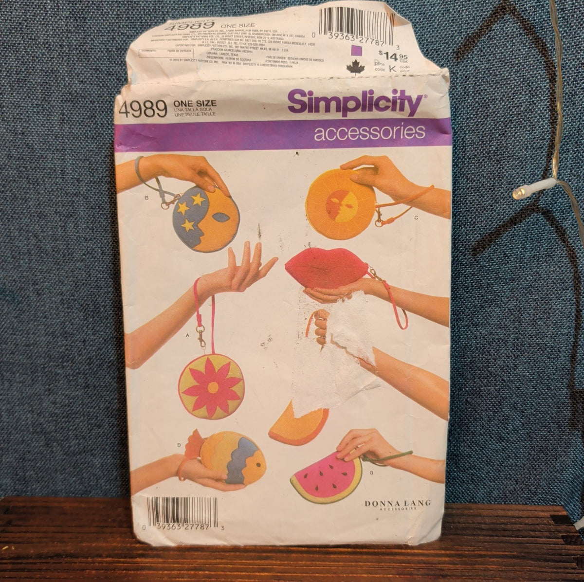 Simplicity 4989 Donna Lang Novelty Wristlet Bag Pattern Y2K