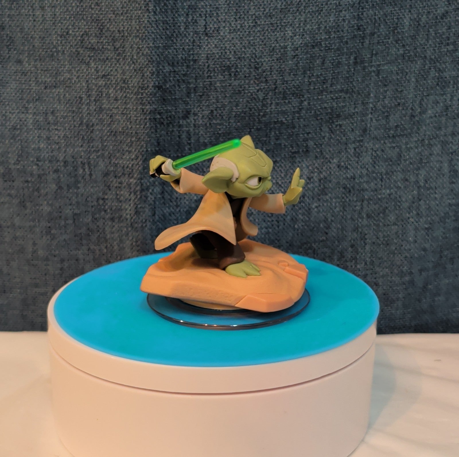 Disney Infinity Yoda Star Wars PVC Figure Loose PreOwned INF-1000202