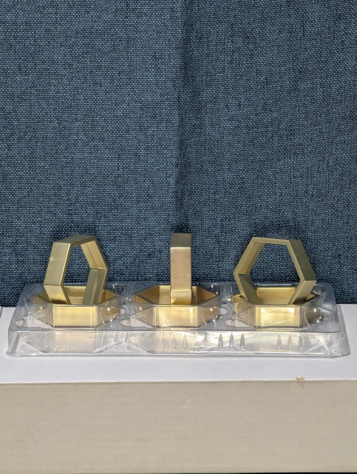 Set of 6 Modern Gold Hexagon Napkin Rings | Metal Geometric Table Decor | NEW