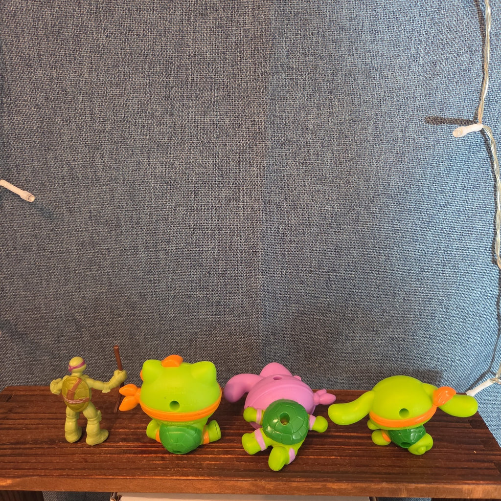 McDonalds Sanrio TMNT Happy Meal Toy Lot 4 Plastic Figures 2025