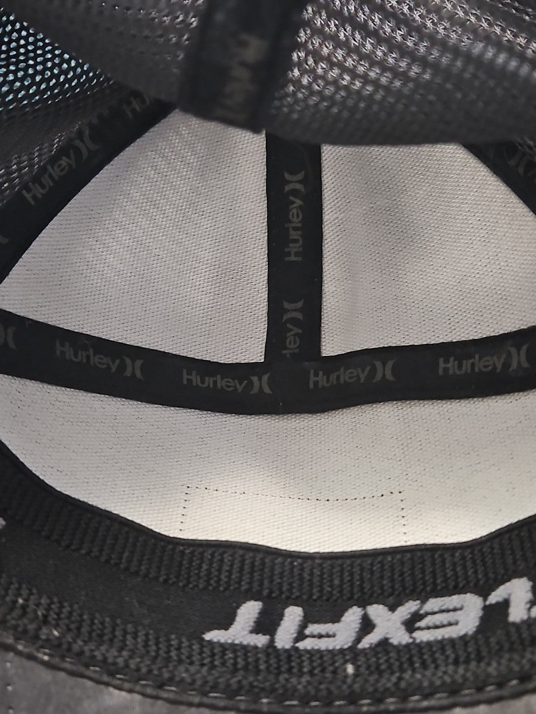 Hurley Flex-Fit Mission Trucker Hat Cap Size L/XL Gray Mesh Performance Surf
