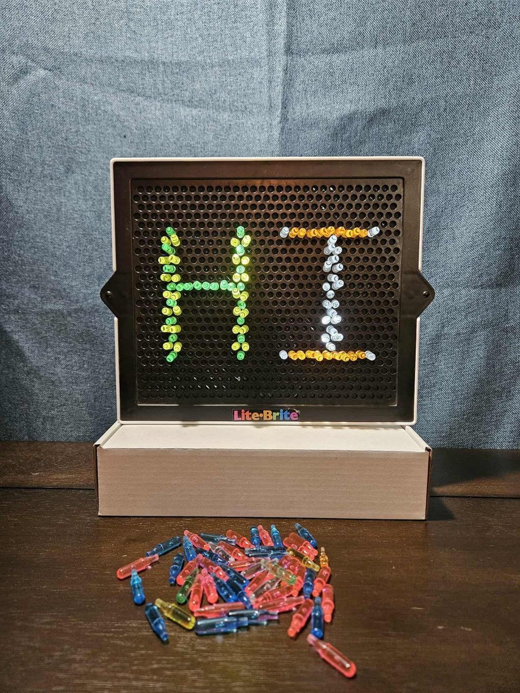 Lite Brite Ultimate Classic Basic Fun | LED Light Up Toy | Retro Style Peg Art