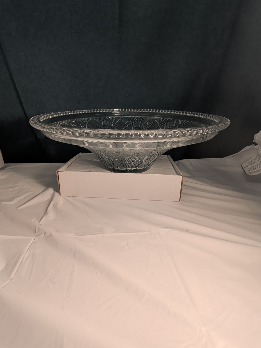 KIG Indonesia 10" Pressed Glass Bowl Starburst Floral MCM Centerpiece Serving