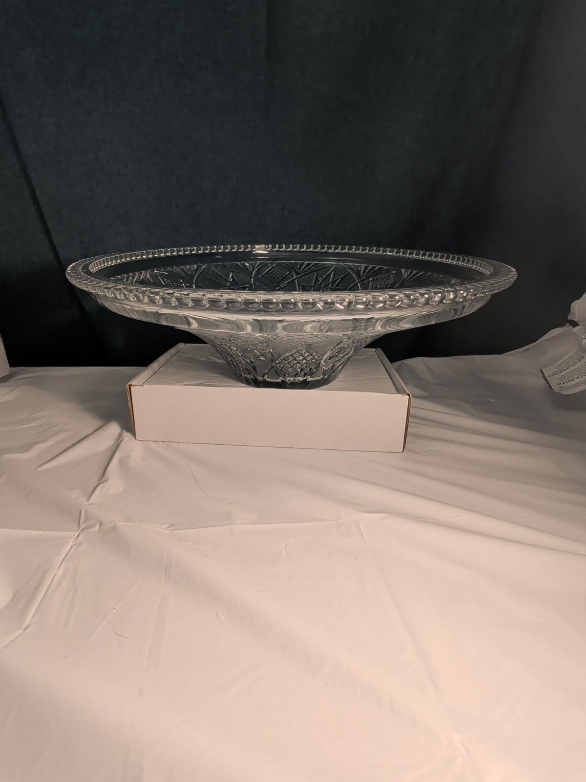 KIG Indonesia 10" Pressed Glass Bowl Starburst Floral MCM Centerpiece Serving