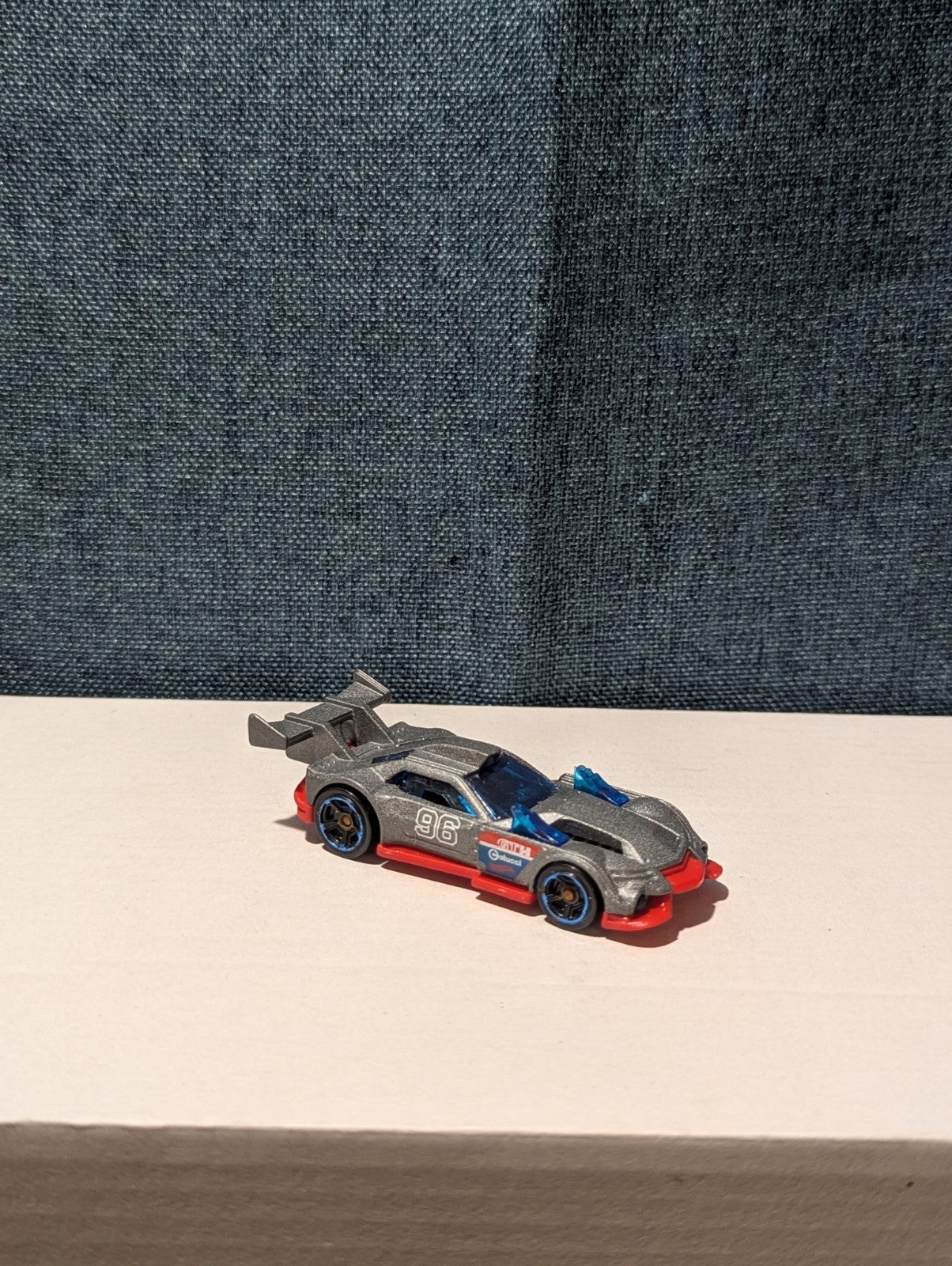 Hot Wheels GT HUNTER 2014 First Edition Night Burnerz #96 Silver Loose | Good