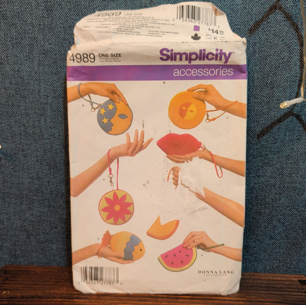 Simplicity 4989 Donna Lang Novelty Wristlet Bag Pattern Y2K