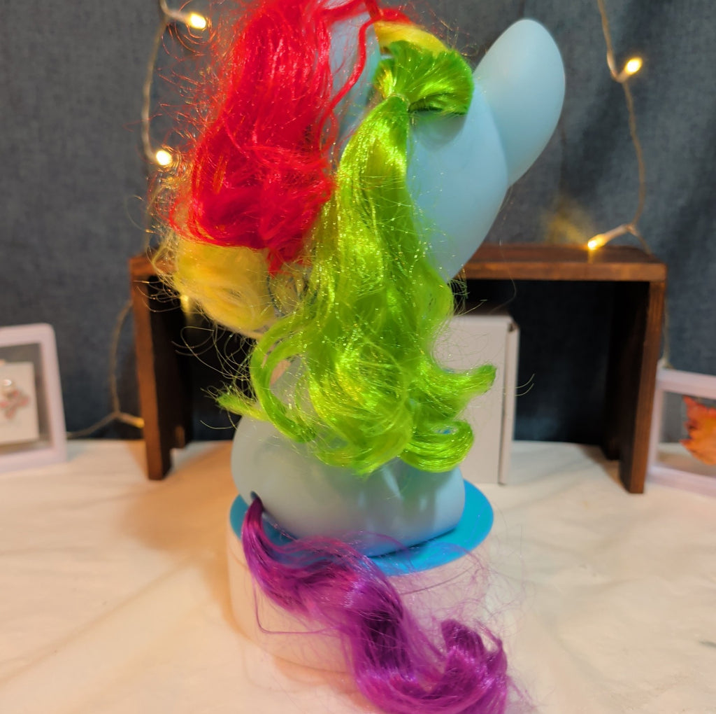 Hasbro My Little Pony Rainbow Dash 9" Glitter Wings Sitting 2018