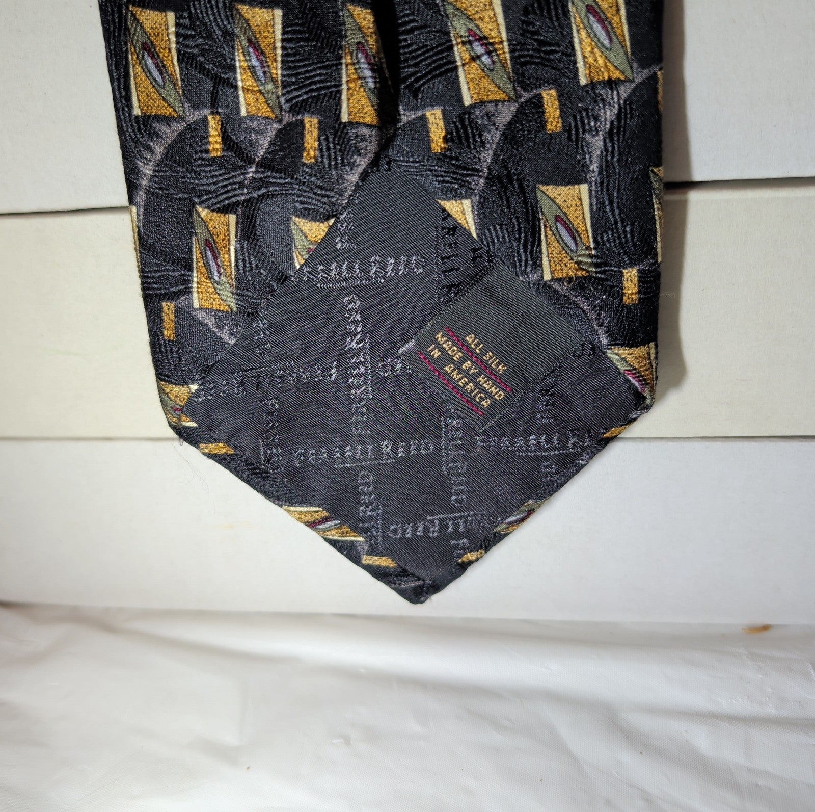 Vtg Ferrell Reed for Edwards Silk Neck Tie Black Gold Geometric Art Deco 59.5