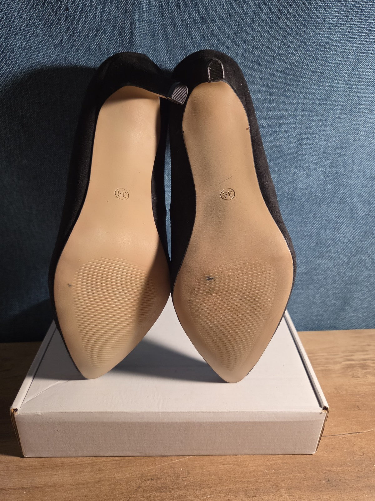 Esmara Black Suede Scalloped Heels Pumps Pointed Toe Size 8