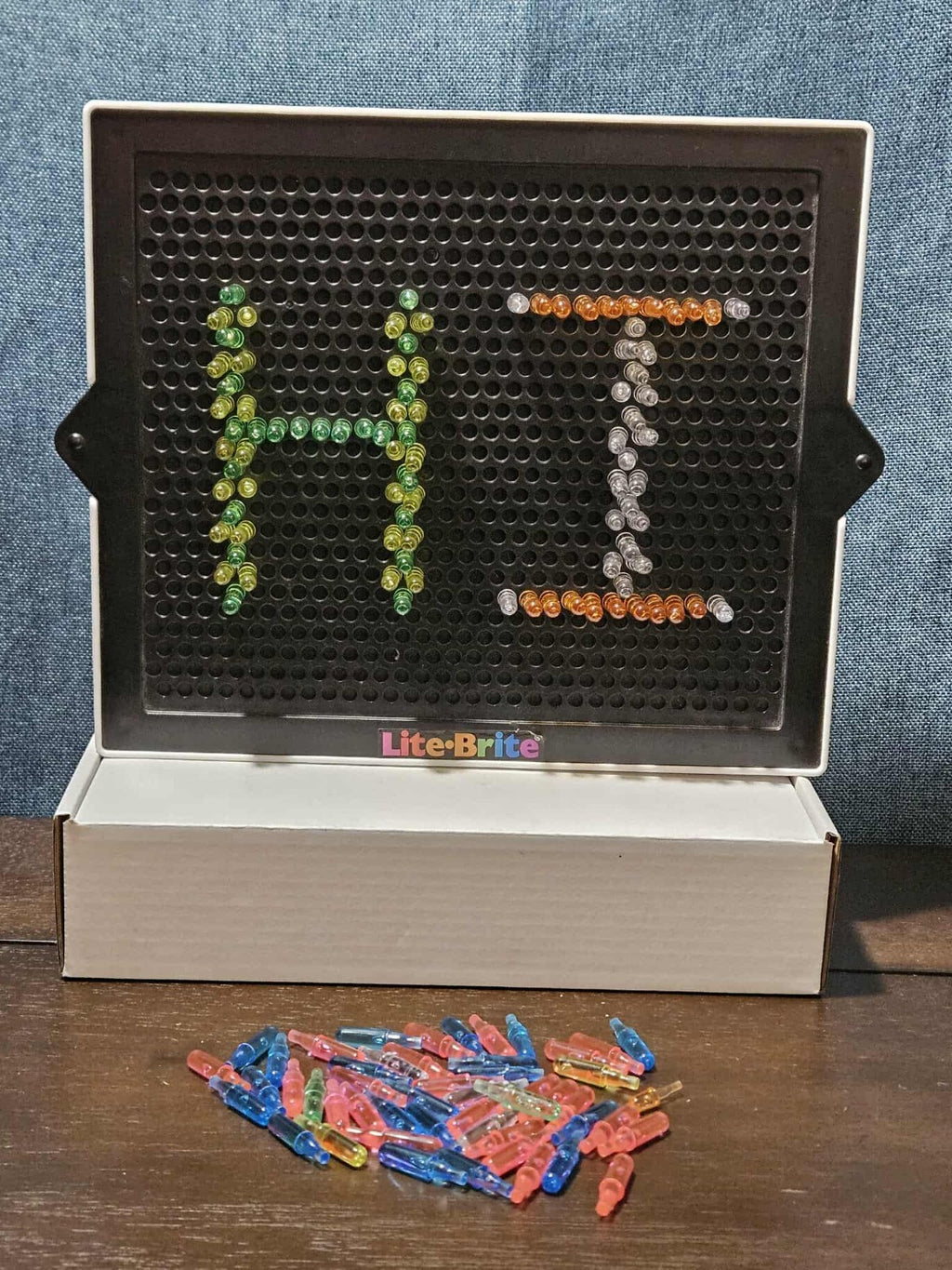 Lite Brite Ultimate Classic Basic Fun | LED Light Up Toy | Retro Style Peg Art