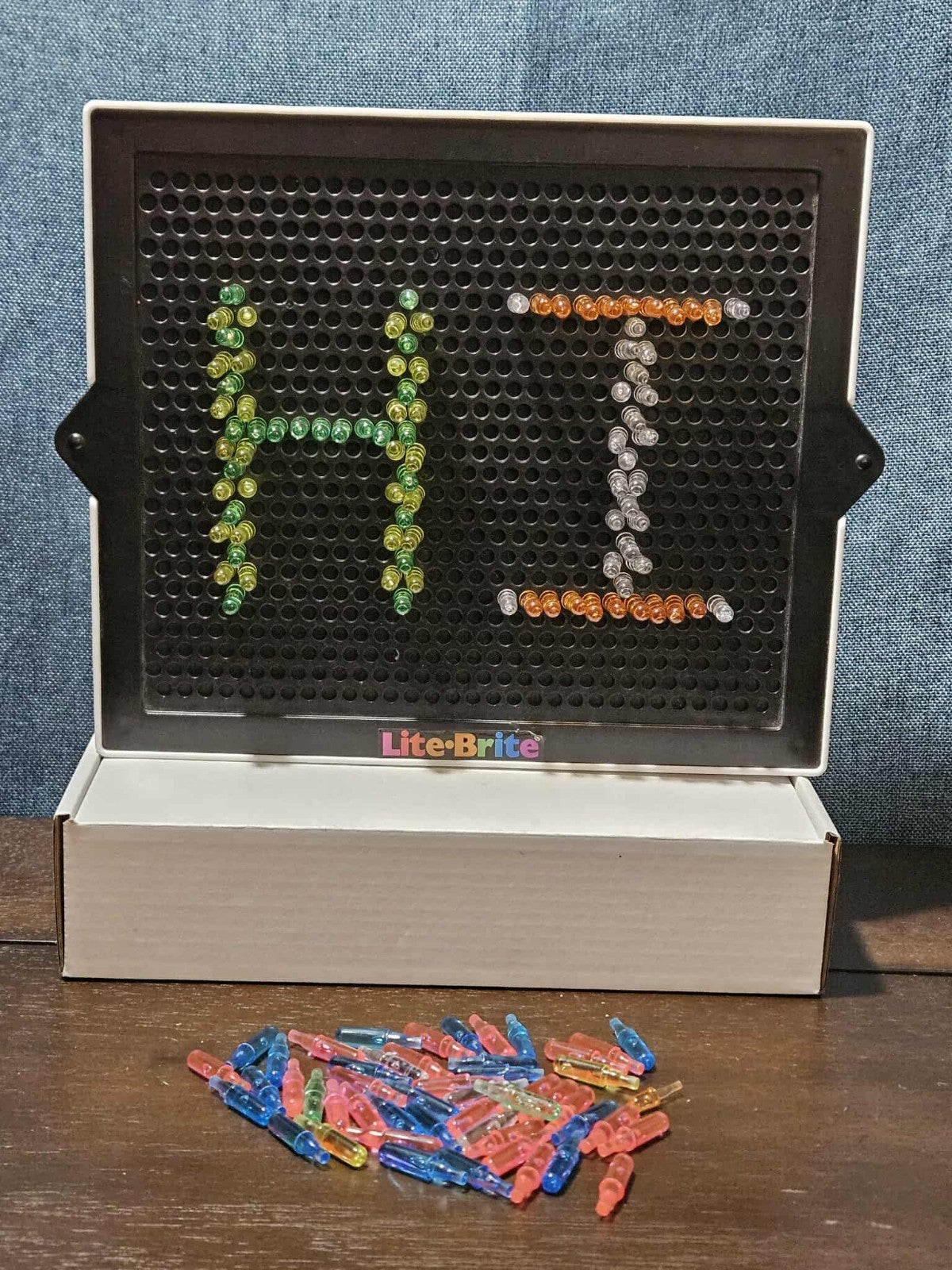 Lite Brite Ultimate Classic Basic Fun | LED Light Up Toy | Retro Style Peg Art