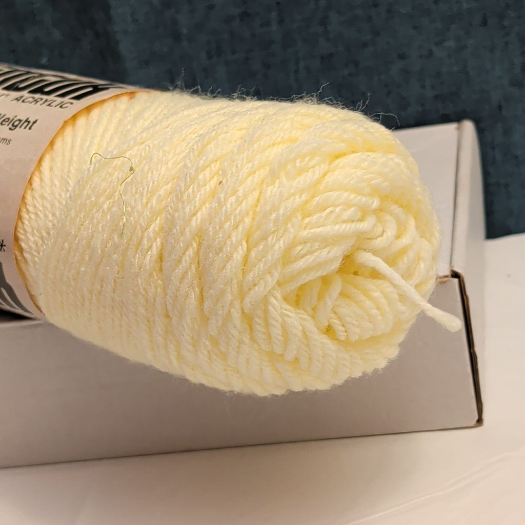 Vintage Wintuk Yarn 100% Orlon Acrylic Fisherman Cream 4-Ply Worsted Weight NOS