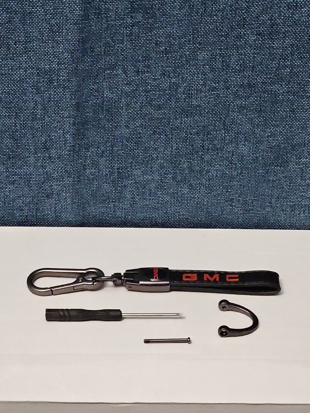 Genuine Leather GMC Car Keychain Set | Black Metal Key Ring Screwdriver Included