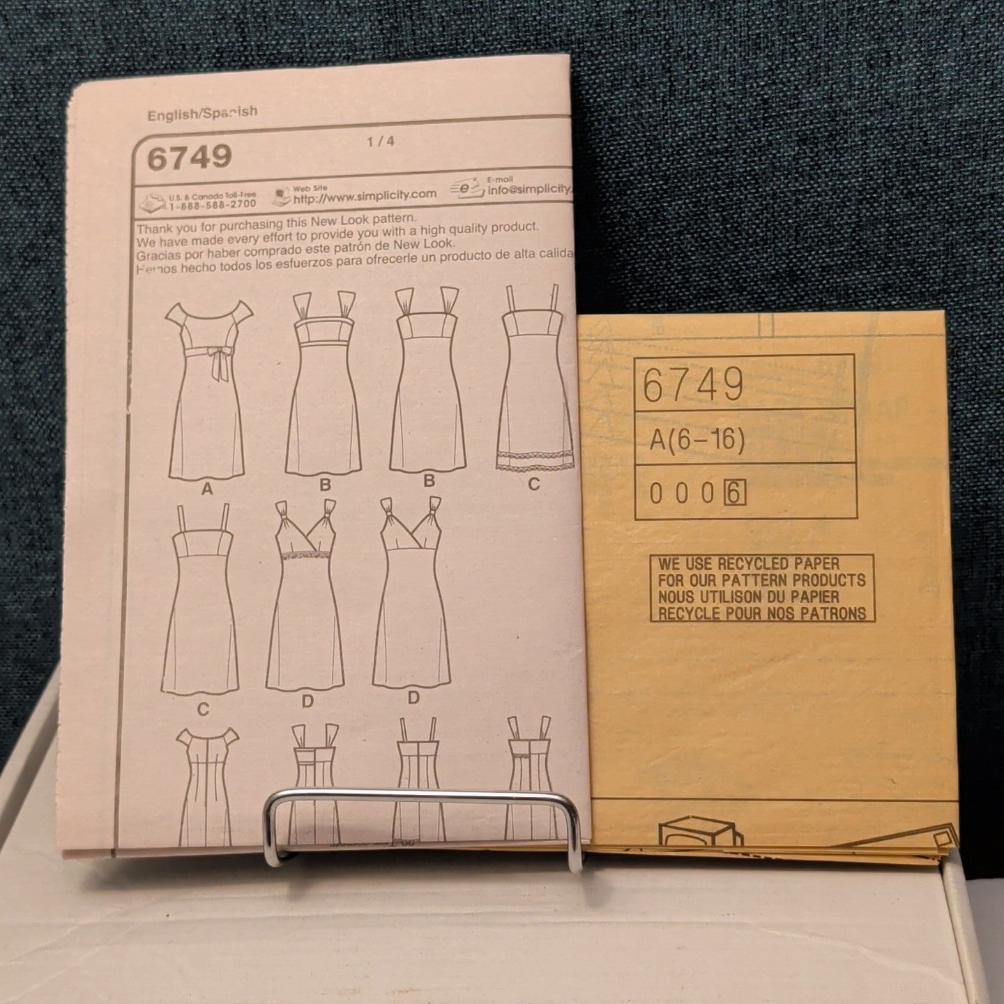 New Look 6749 Sewing Pattern Misses Dress Empire Waist Sizes 6-16 UNCUT Button