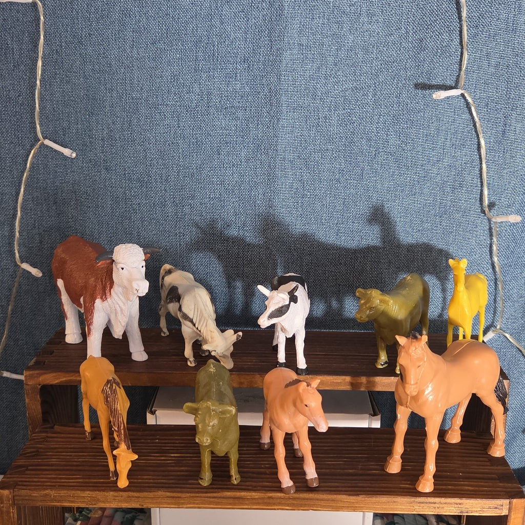 Farm Animals 9Pc Lot Plastic Horses Cows Vintage Style P