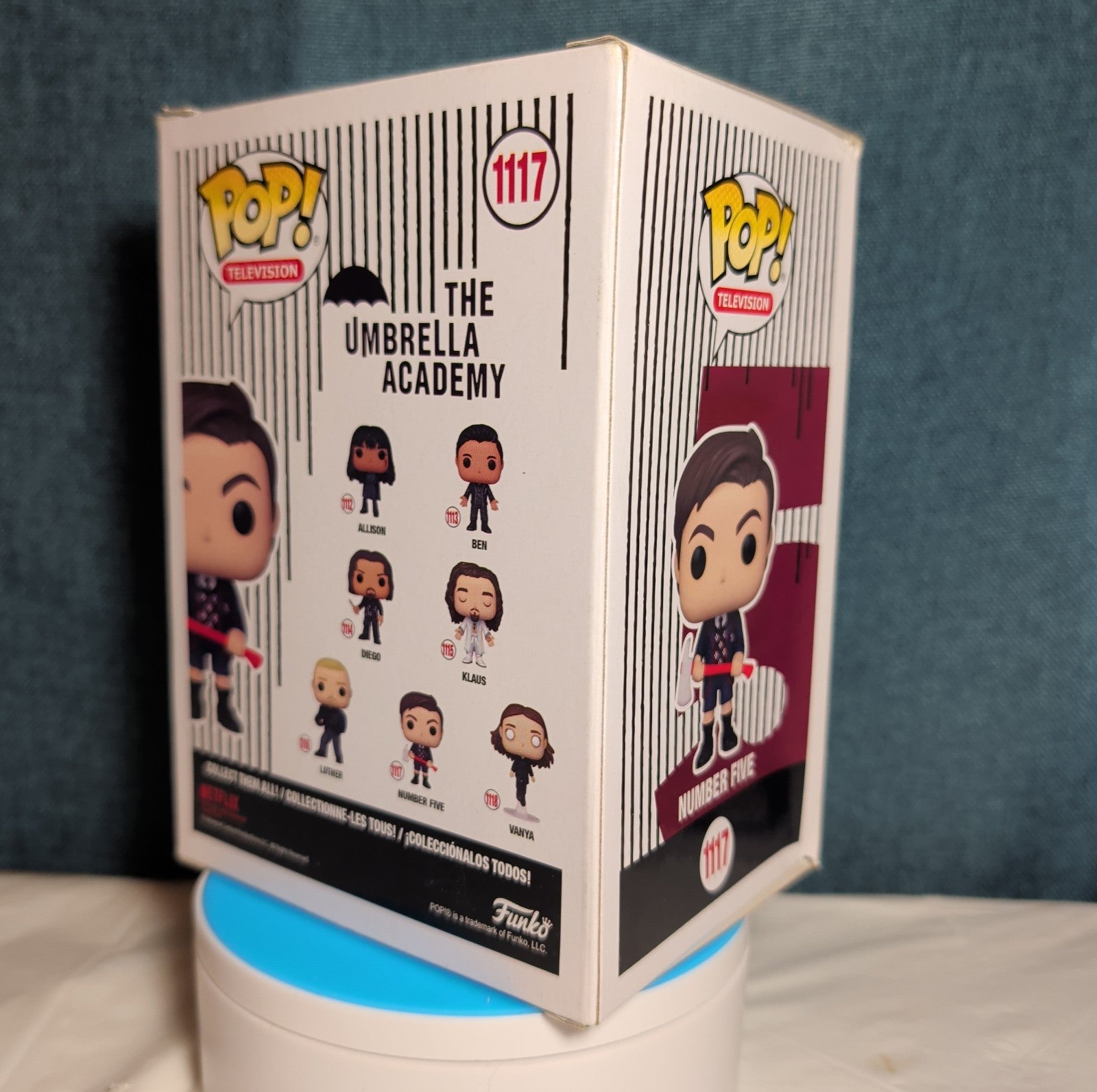 Funko Pop Television Umbrella Academy Number Five 1117 Vinyl in Box w Protector