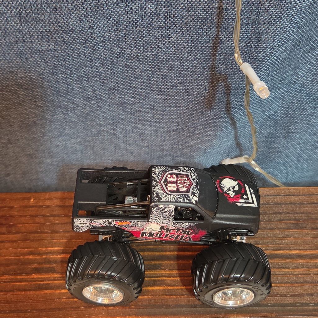 Hot Wheels Monster Jam Metal Mulisha Diecast Truck 2016