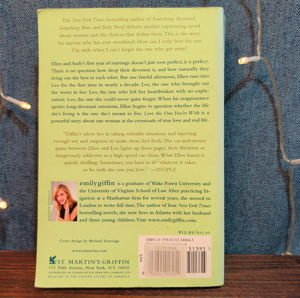 Emily Giffin Love The One Youre With Paperback